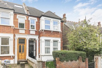 Upper Walthamstow Road, Walthamstow, London, E17