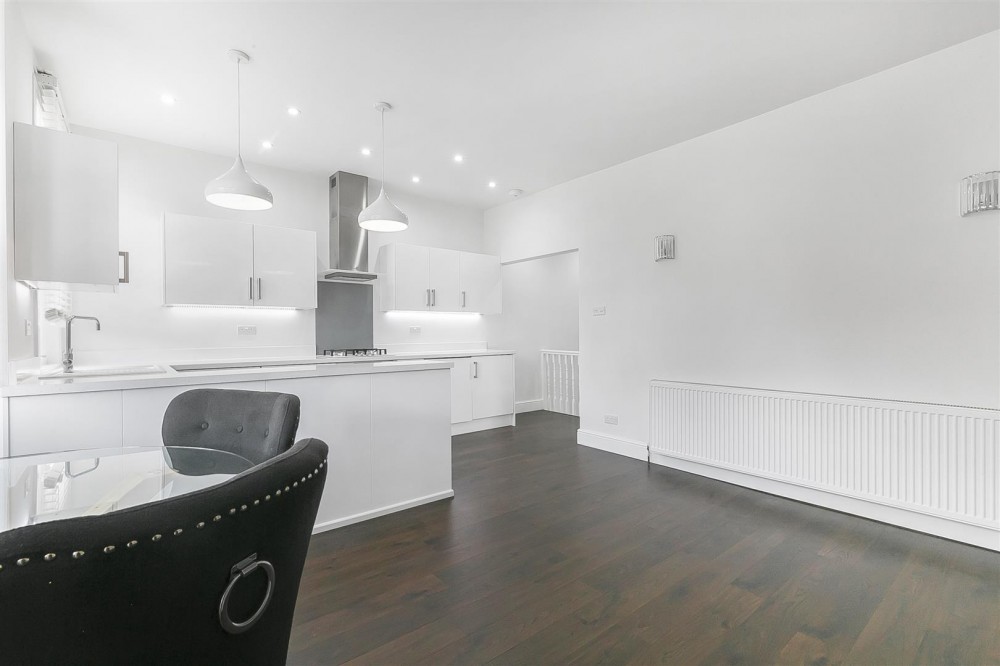 Upper Walthamstow Road, Walthamstow, London, E17