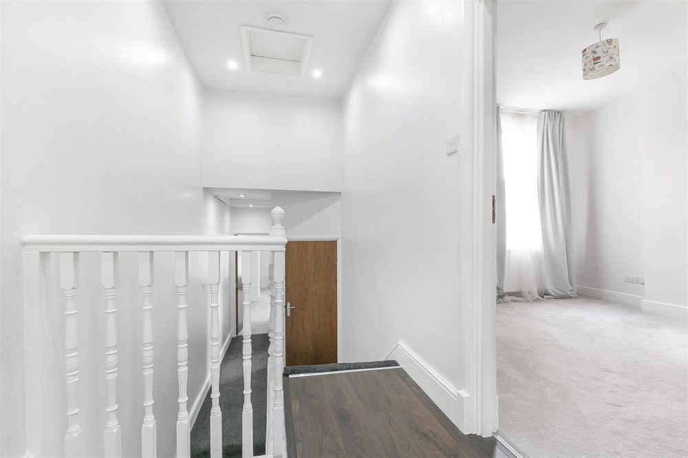 Upper Walthamstow Road, Walthamstow, London, E17