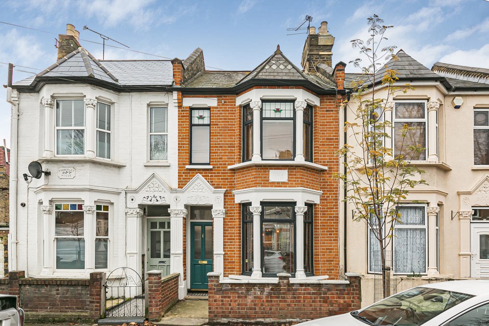 The festive period can be a cracking time to sell property